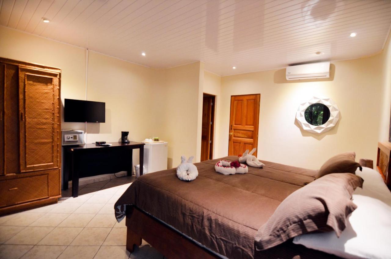 Cocomar Beachfront Hotel Парита Екстериор снимка